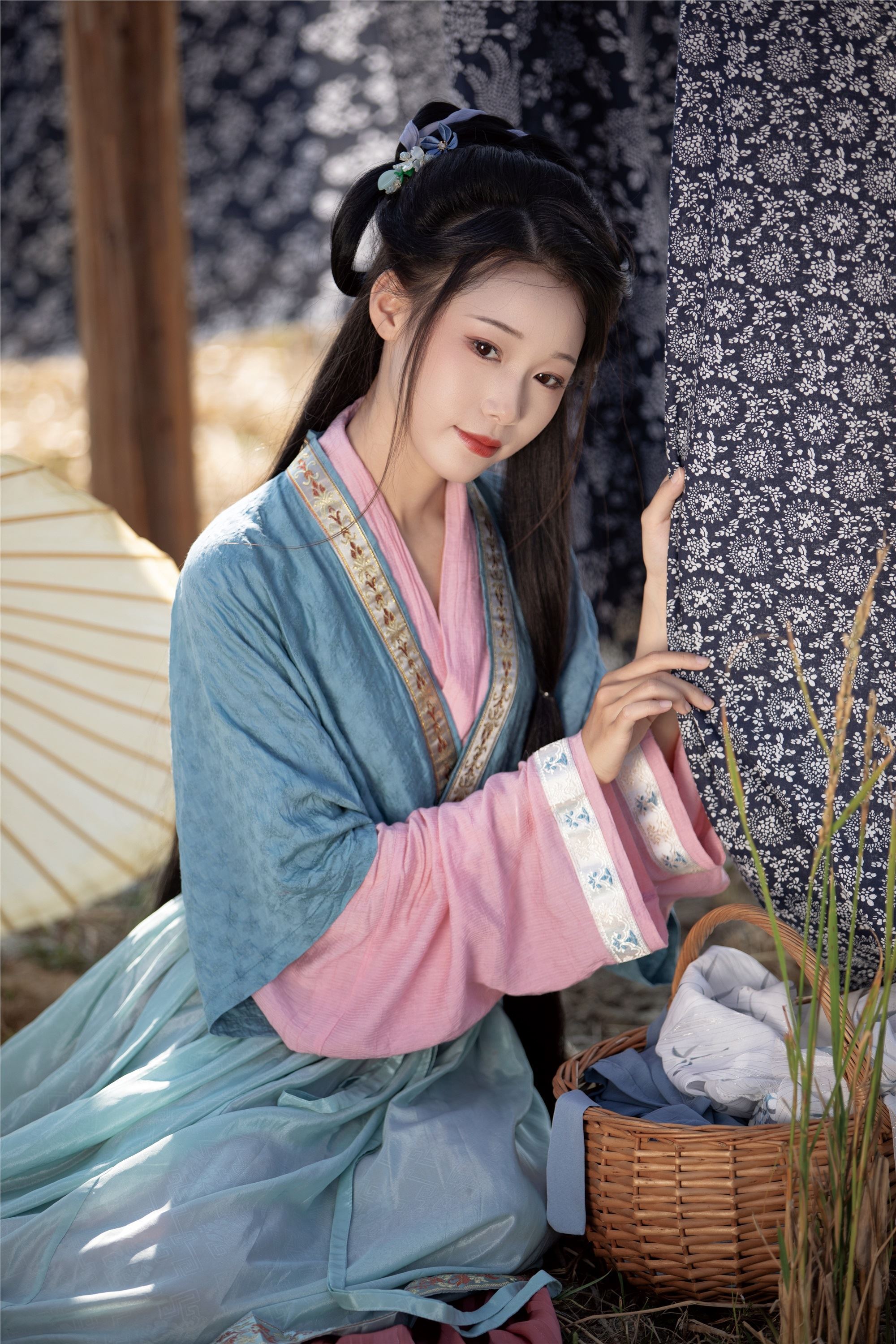 YITUYU艺图语 2025.01.25 拾穗 苗子